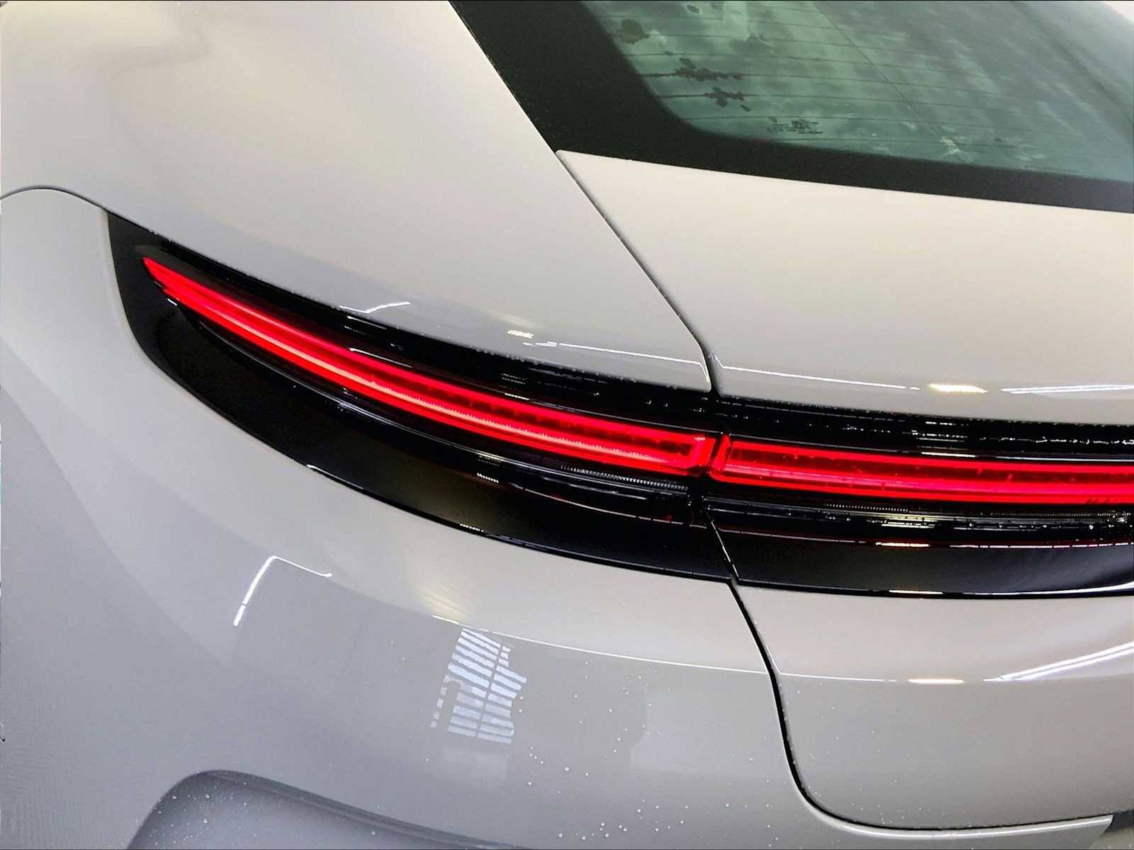 New 2026 Porsche Panamera 4 image 18