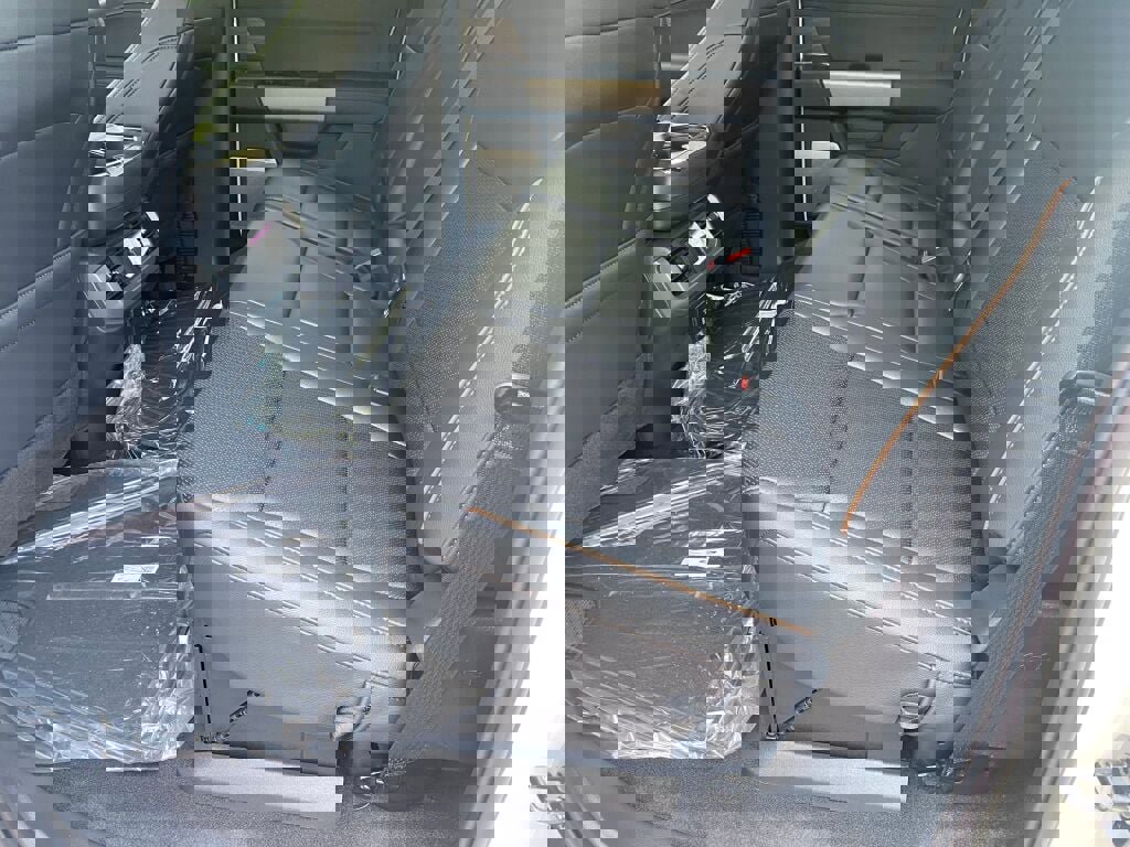 New 2025 Ford F150 Lariat w/ Equipment Group 502A High image 16