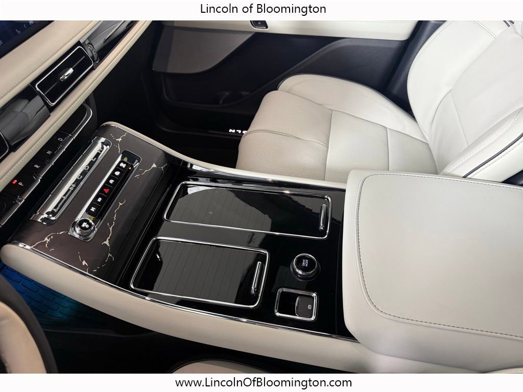 New 2026 Lincoln Aviator Black Label w/ Jet Appearance Package AWD/4WD image 31