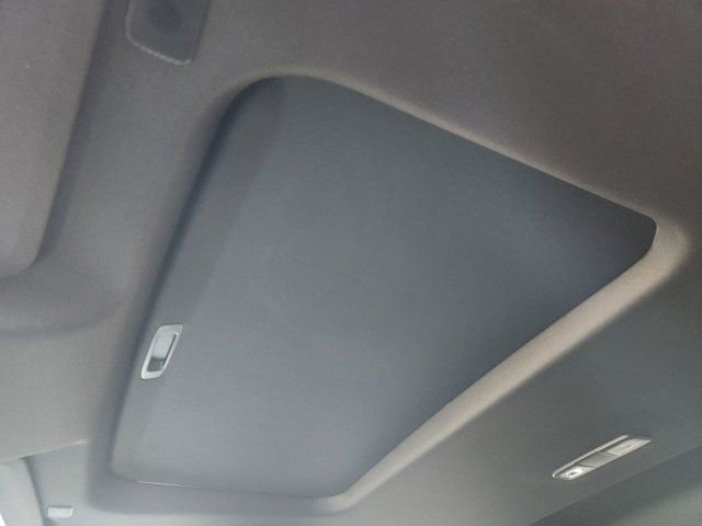 Used 2025 Chevrolet Silverado 1500 ZR2 w/ Technology Package image 27