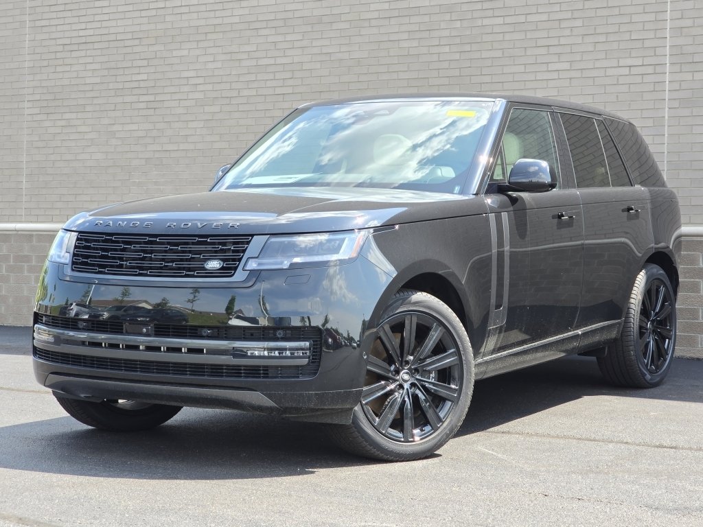 New 2025 Land Rover Range Rover SE image 2