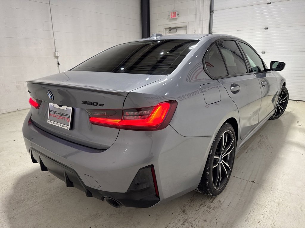 Used 2023 BMW 330e xDrive w/ M Sport Package image 4