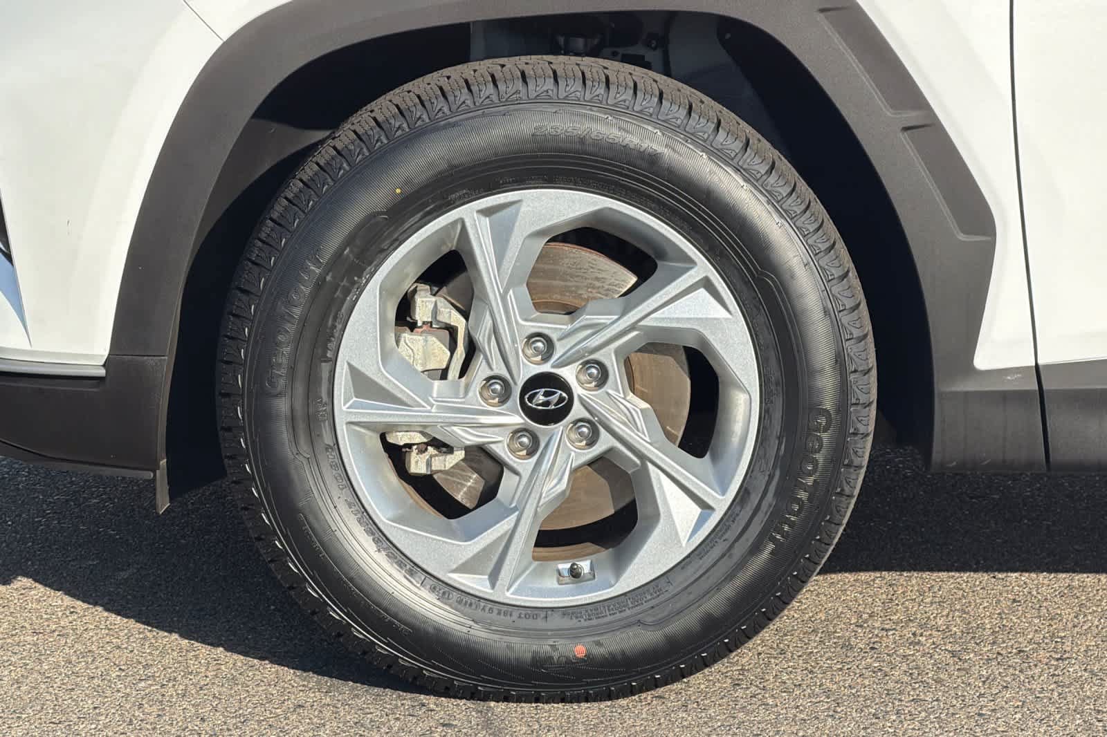 Used 2023 Hyundai Tucson SE FWD image 29