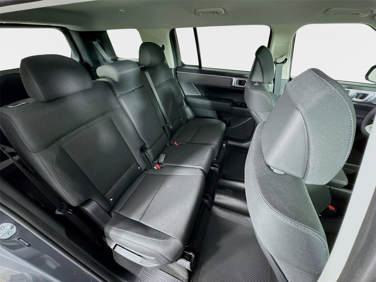 New 2026 Hyundai Santa Fe SE FWD image 25