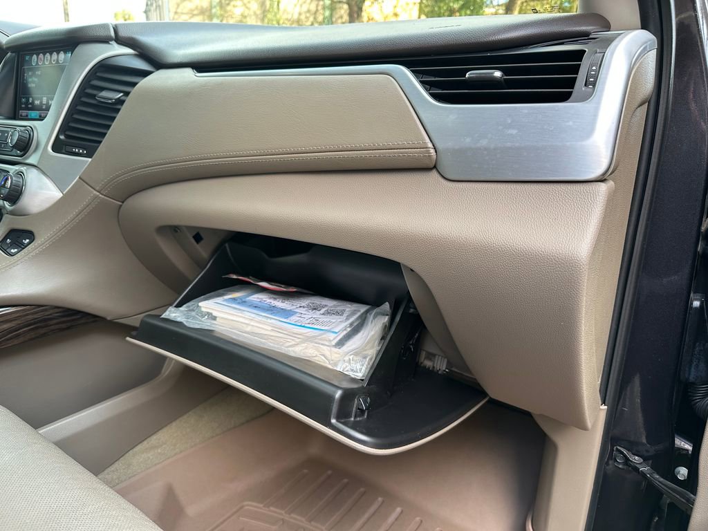 Used 2017 GMC Yukon SLT w/ Premium Edition image 53