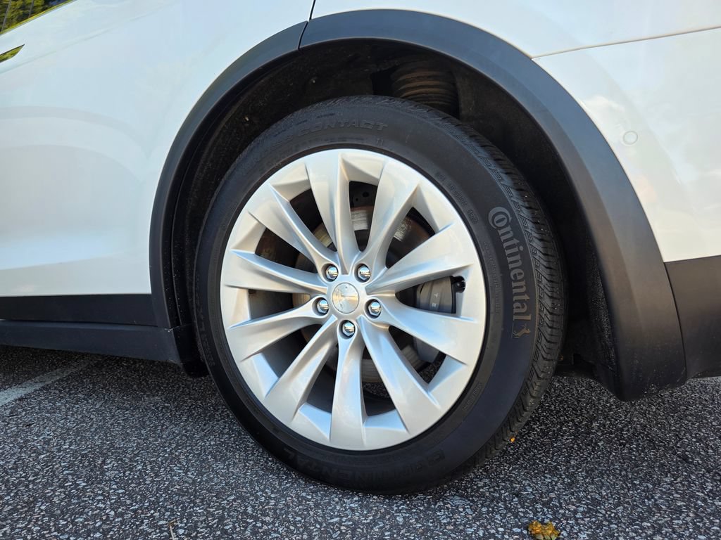Used 2020 Tesla Model X Long Range AWD/4WD image 30