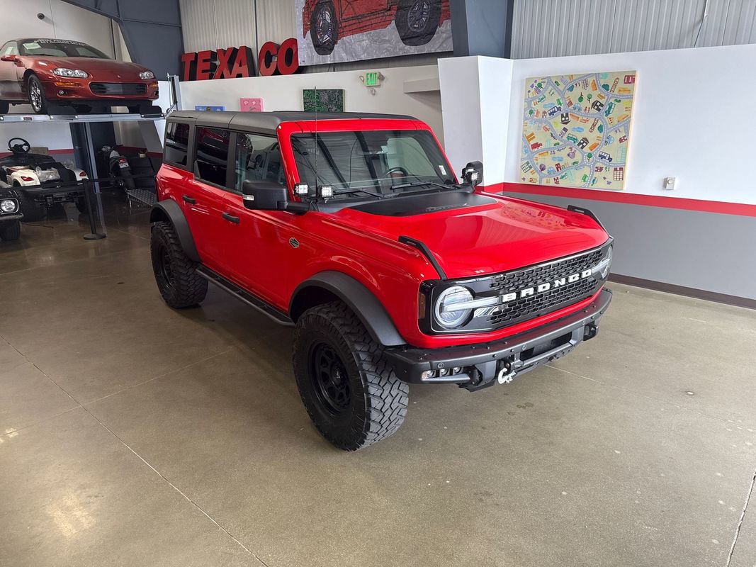 Used 2023 Ford Bronco Wildtrak image 19