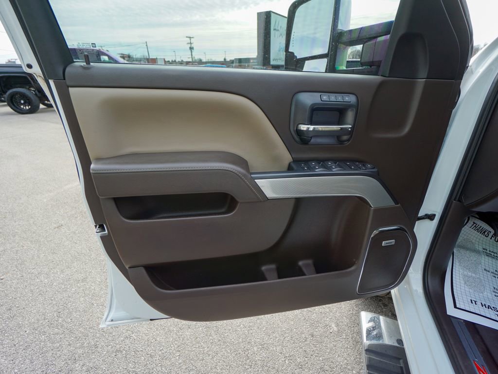 Used 2018 Chevrolet Silverado 2500 LTZ w/ Duramax Plus Package image 16