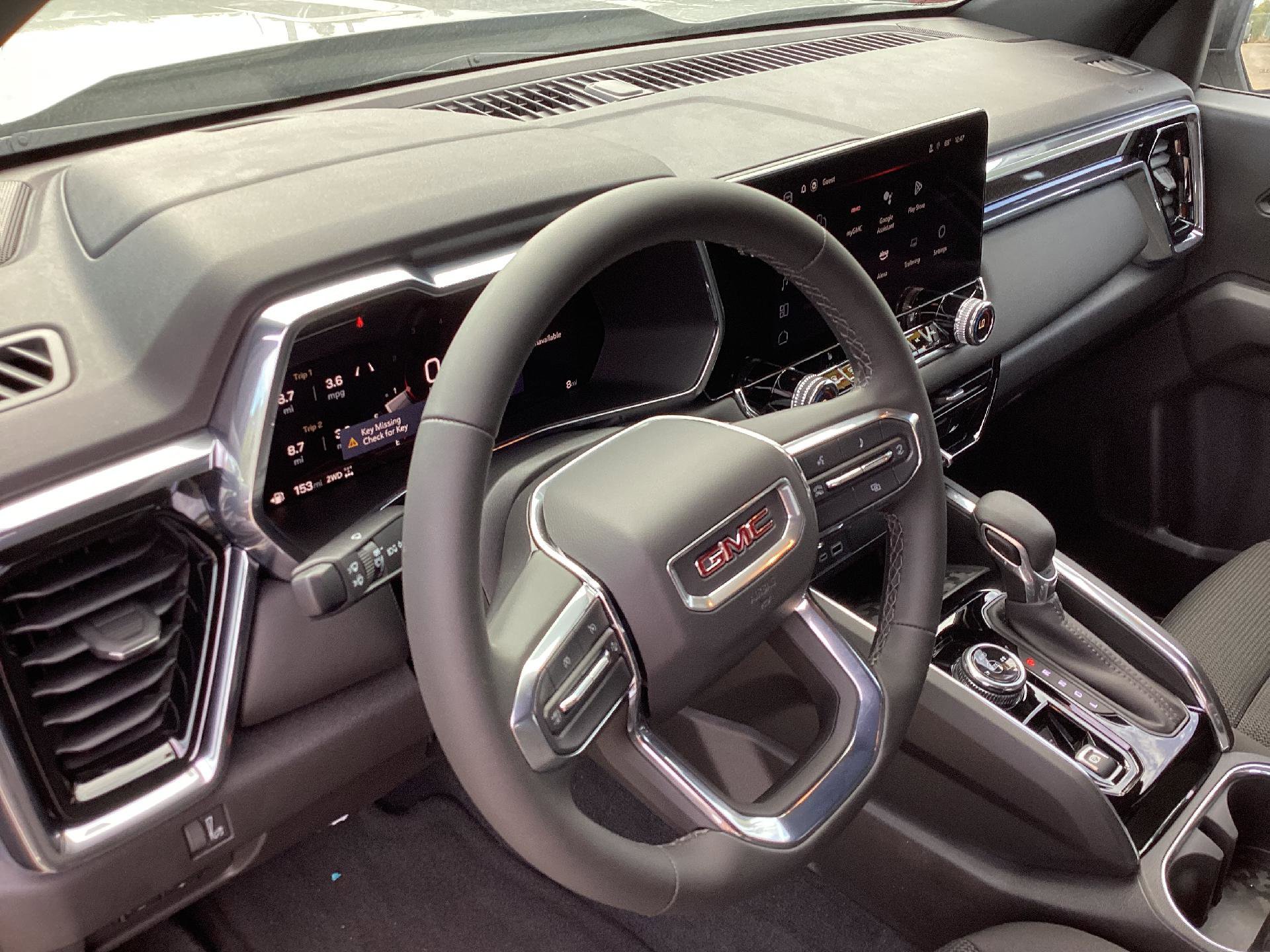 New 2025 GMC Canyon Elevation w/ Convenience Package image 12