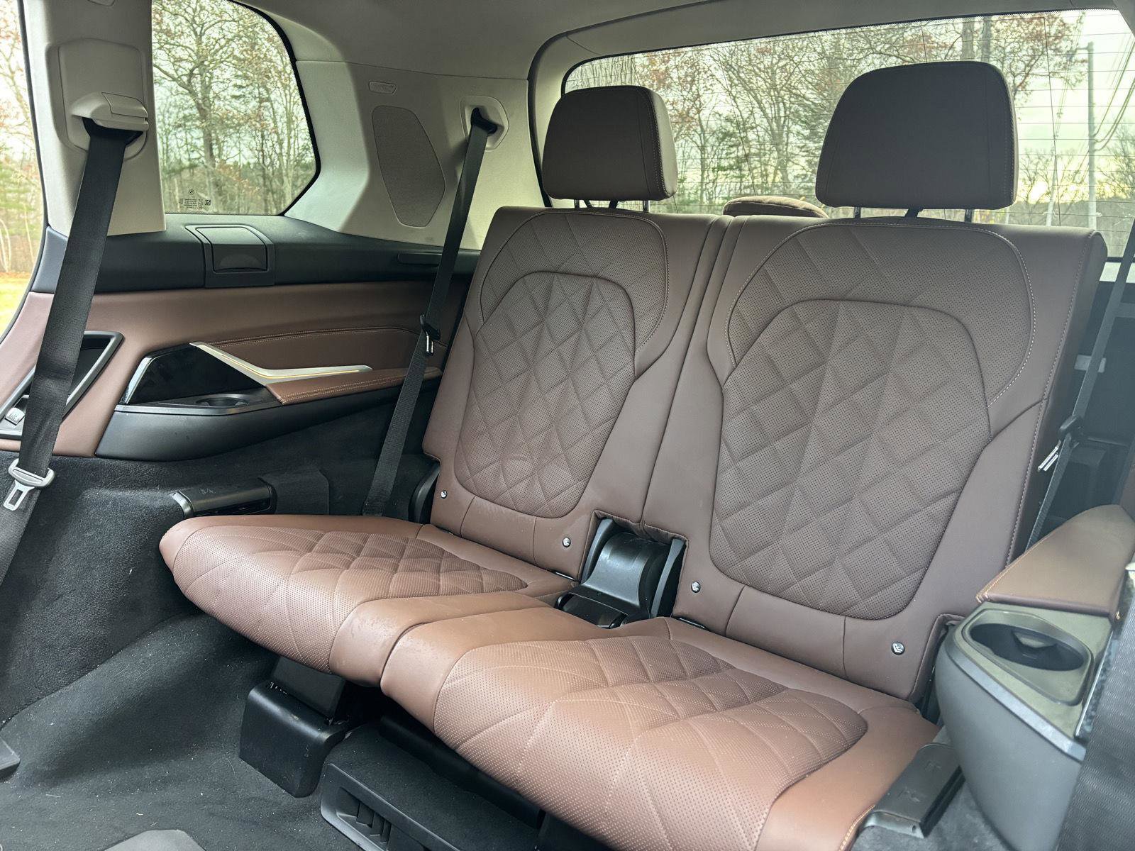 Used 2023 BMW X7 xDrive40i w/ Premium Package image 34