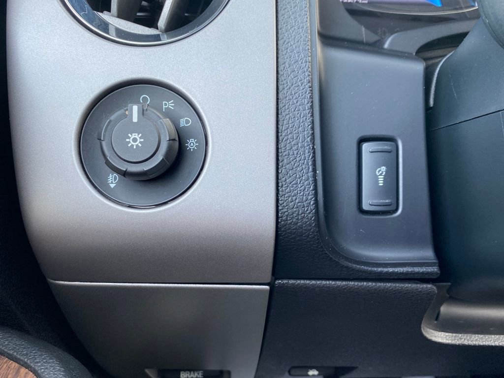 Used 2017 Ford Expedition EL King Ranch image 29