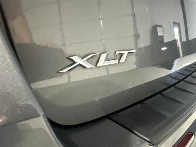 Used 2021 Ford Explorer XLT w/ Equipment Group 202A image 12