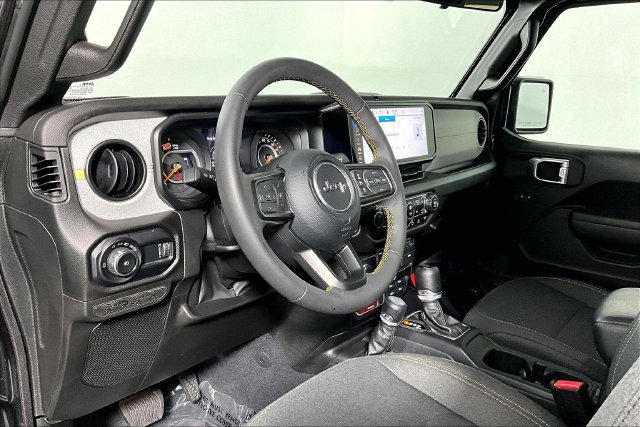 Used 2024 Jeep Wrangler Unlimited Sport AWD/4WD image 14