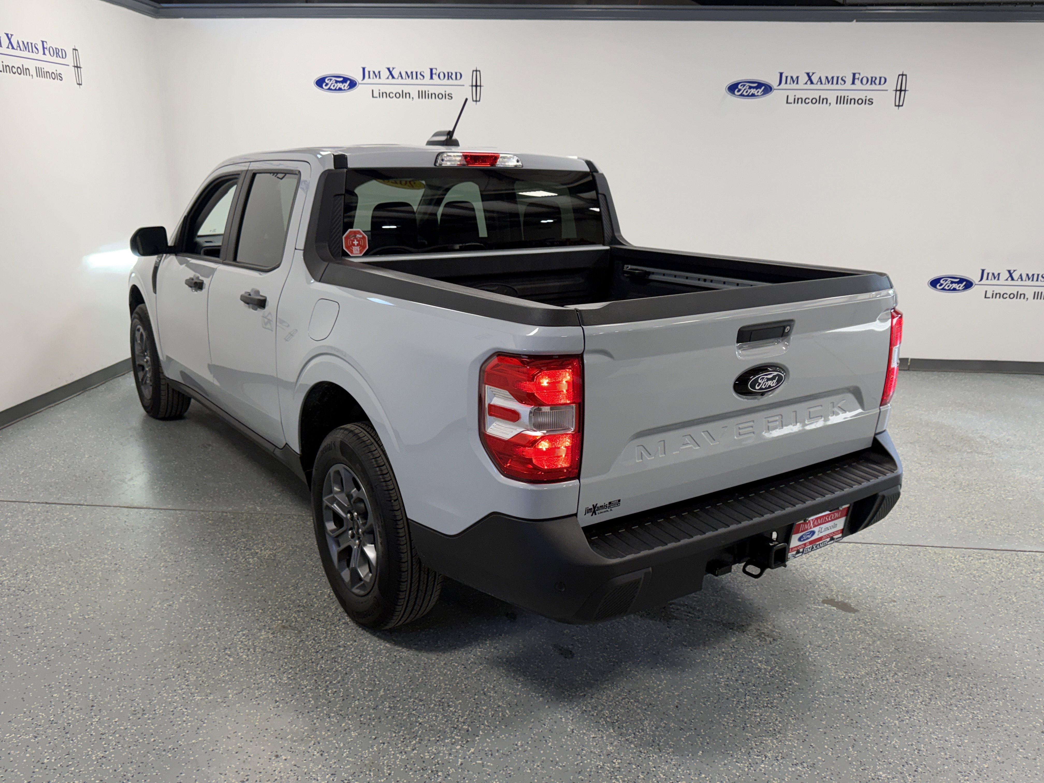 Used 2025 Ford Maverick XLT w/ Equipment Group 301A AWD/4WD image 29