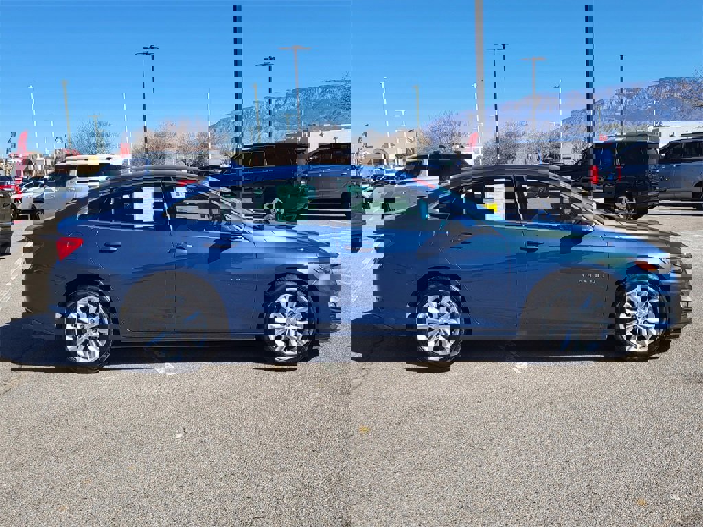 Certified 2024 Chevrolet Malibu LT image 2