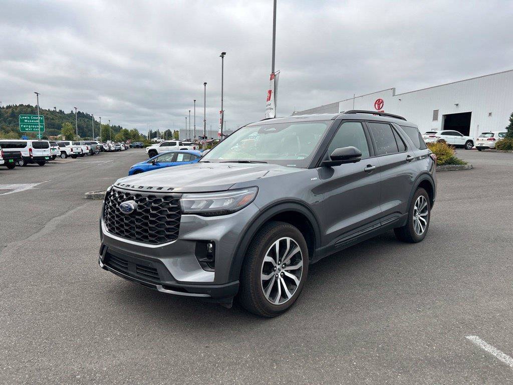 Used 2025 Ford Explorer ST-Line AWD/4WD image 35