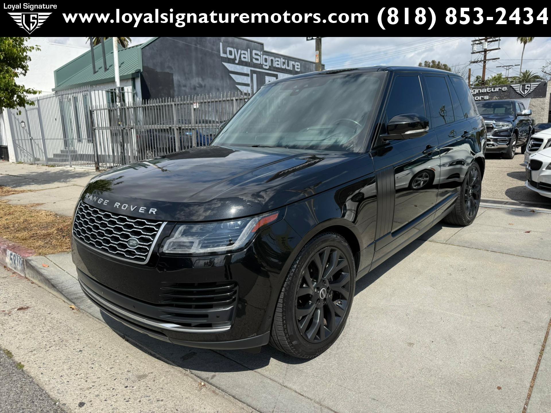 Used 2018 Land Rover Range Rover Supercharged AWD/4WD image 3