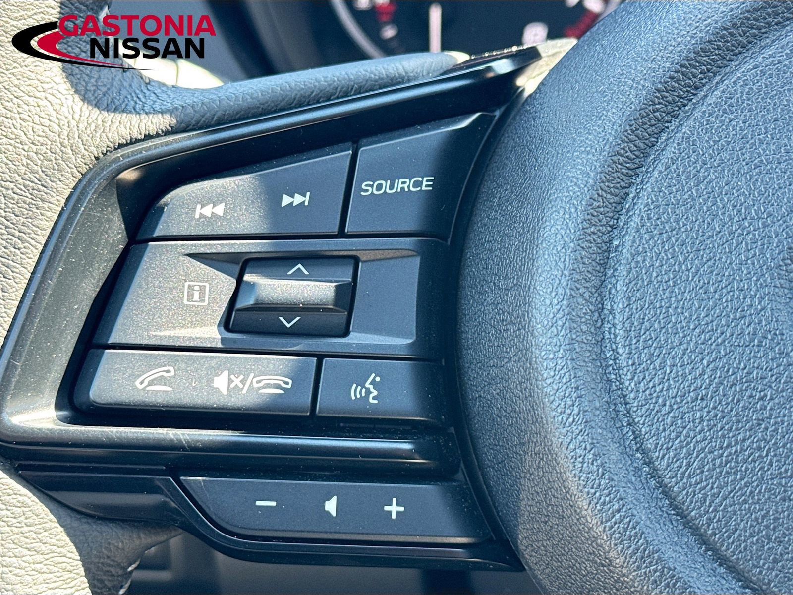 Used 2025 Subaru Forester Premium AWD/4WD image 13