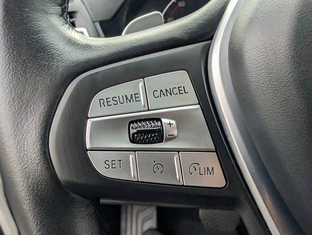 Used 2022 BMW X4 xDrive30i w/ Parking Assistance Package AWD/4WD image 26