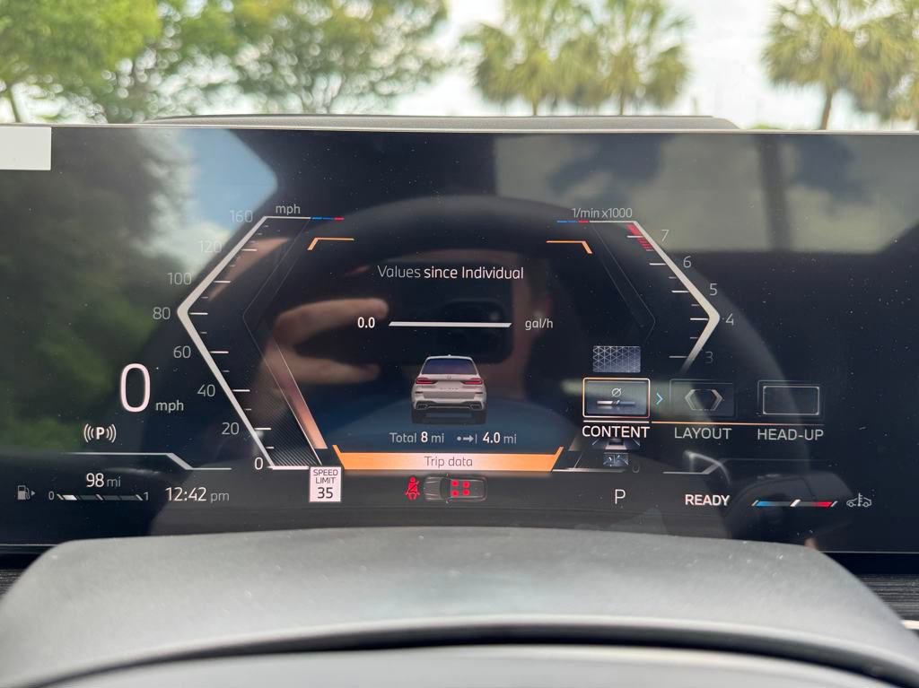 Used 2026 BMW X7 xDrive40i w/ M Sport Package image 27