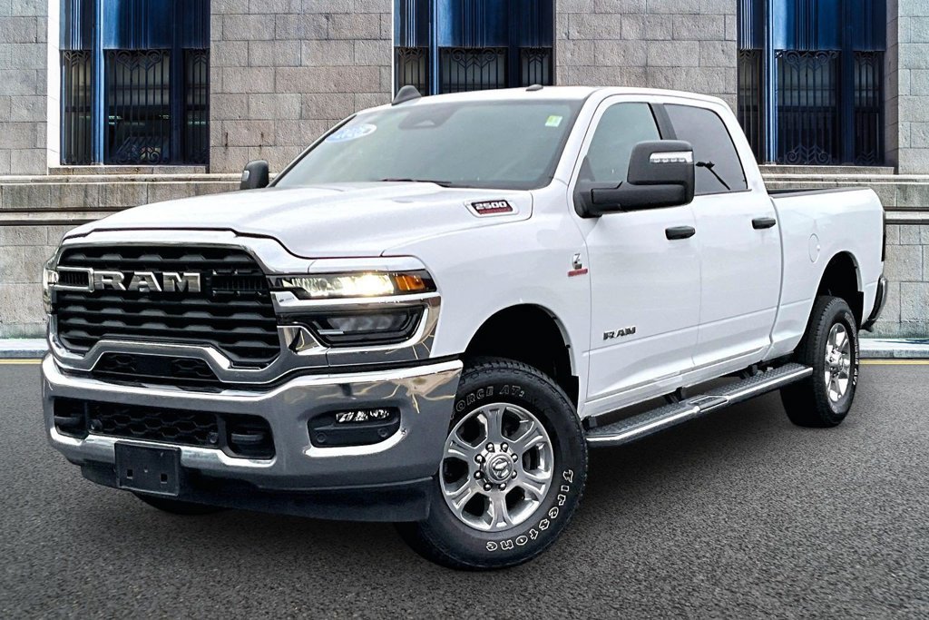 Used 2025 RAM 2500 Big Horn AWD/4WD image 2