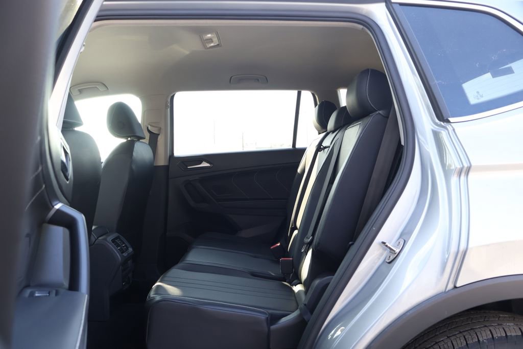 Used 2024 Volkswagen Tiguan Wolfsburg Edition image 42
