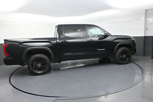 Used 2022 Toyota Tundra SR5 w/ Advanced Technology Package AWD/4WD image 20