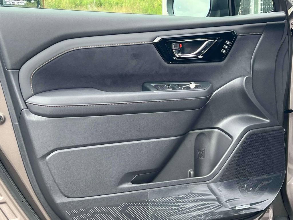New 2025 Subaru Forester Touring w/ Touring Package image 15