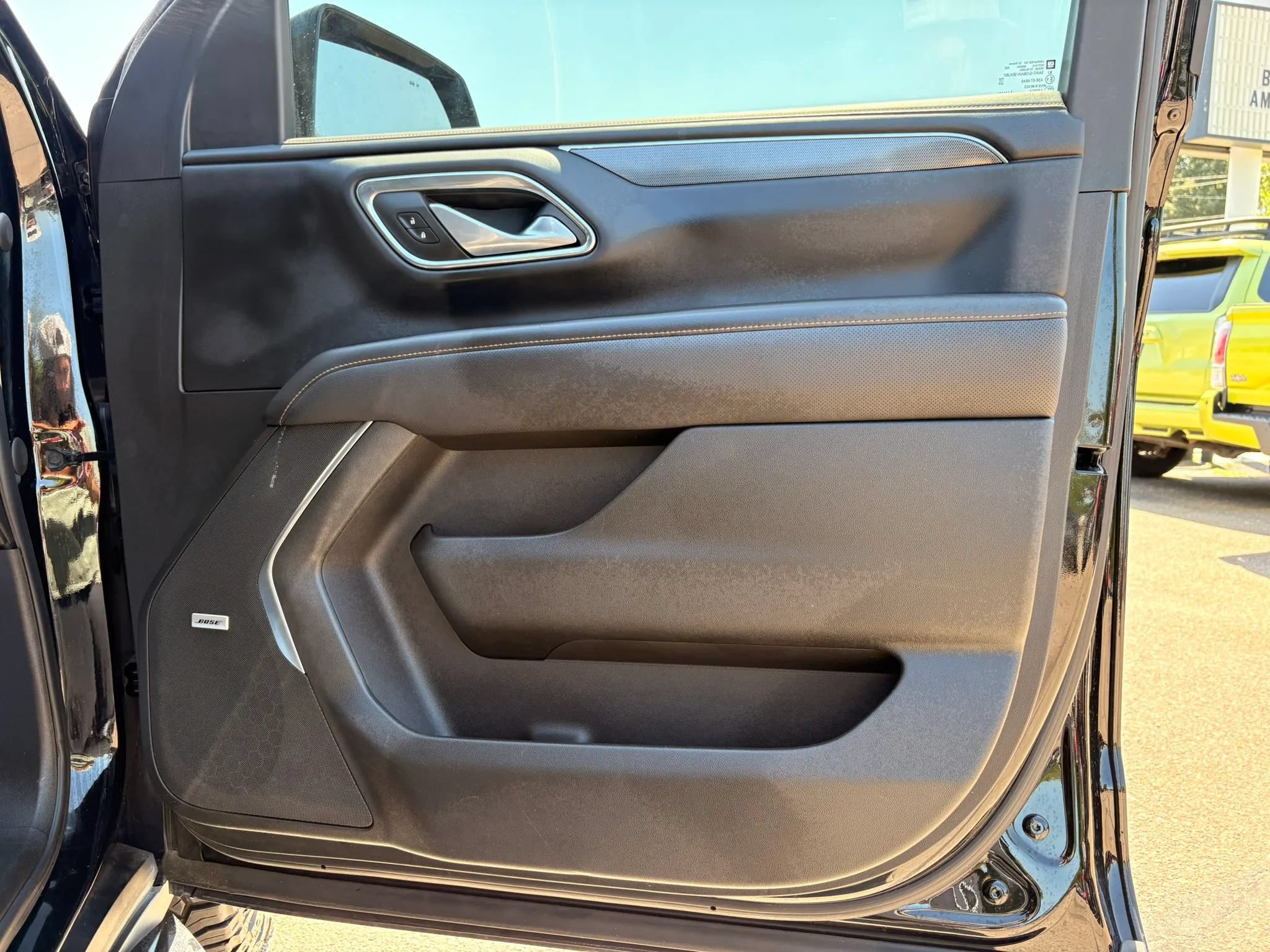 Used 2021 GMC Yukon AT4 w/ Rear Media and Nav Package AWD/4WD image 11