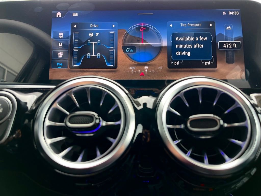 Used 2025 Mercedes-Benz GLA 250 4MATIC image 34