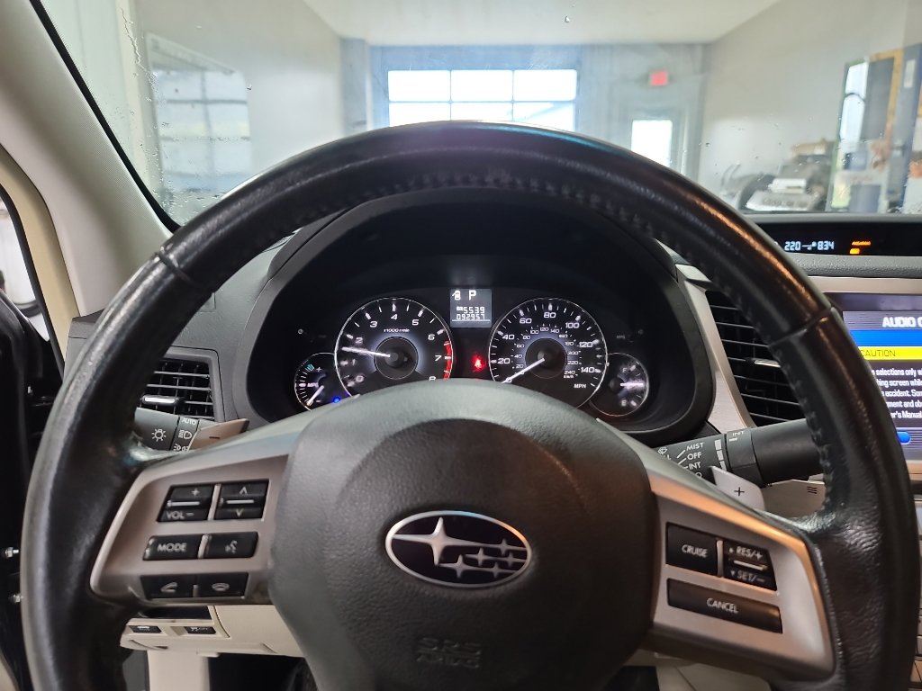 Used 2012 Subaru Legacy 2.5i Limited image 9