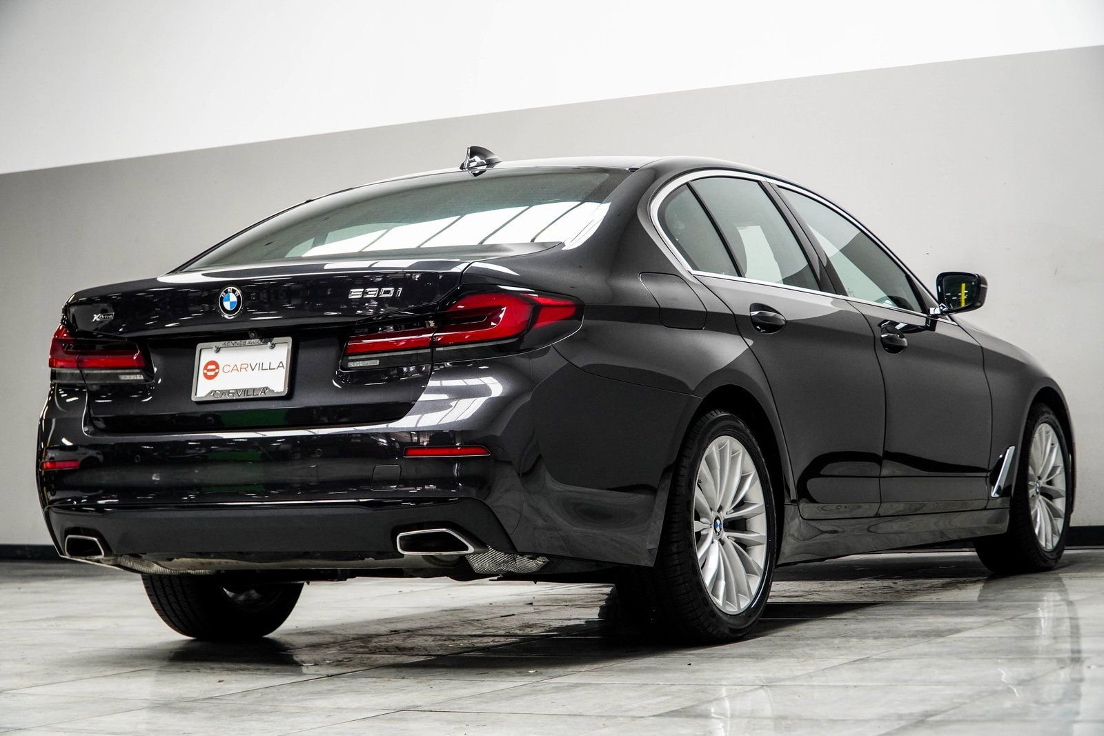 Used 2023 BMW 530i xDrive w/ Premium Package image 12