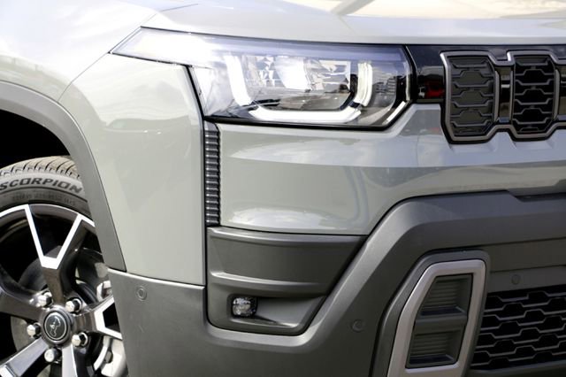 New 2026 Jeep Cherokee Overland AWD/4WD image 3