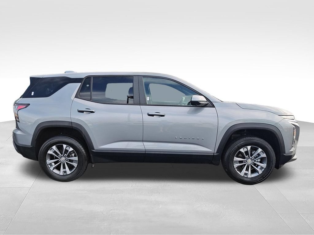 Used 2025 Chevrolet Equinox LT w/ Safety and Technology Package FWD image 6