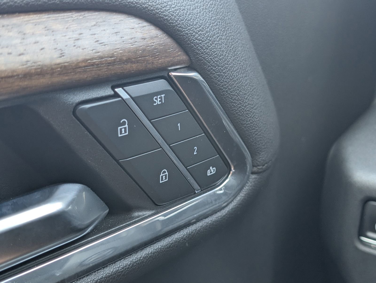 Used 2023 Chevrolet Silverado 1500 High Country w/ Technology Package AWD/4WD image 19