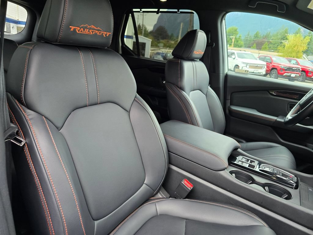 Used 2023 Honda Pilot TrailSport image 12