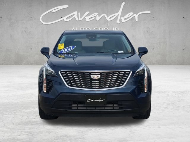 Used 2021 Cadillac XT4 Luxury w/ Cold Weather Package FWD image 18