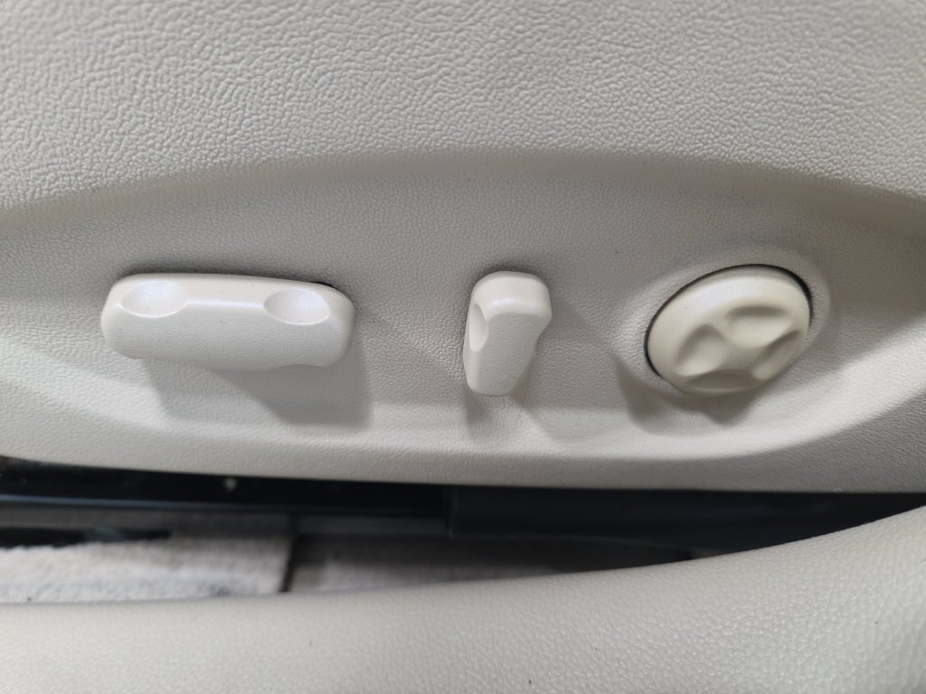 Used 2011 Buick LaCrosse CXL FWD image 31