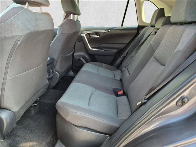 Used 2025 Toyota RAV4 XLE AWD/4WD image 18