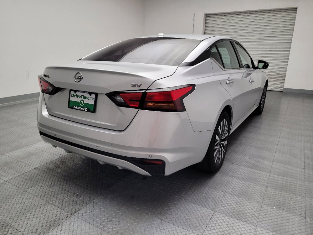 Used 2024 Nissan Altima 2.5 SV image 7