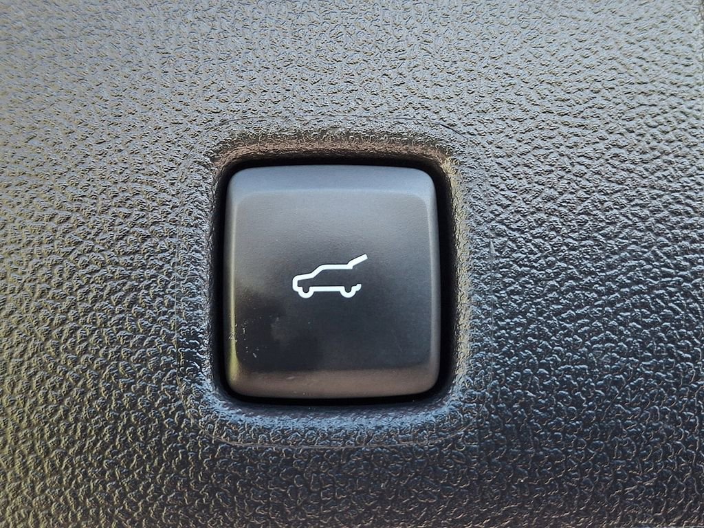 Certified 2022 Ford Escape SEL AWD/4WD image 31