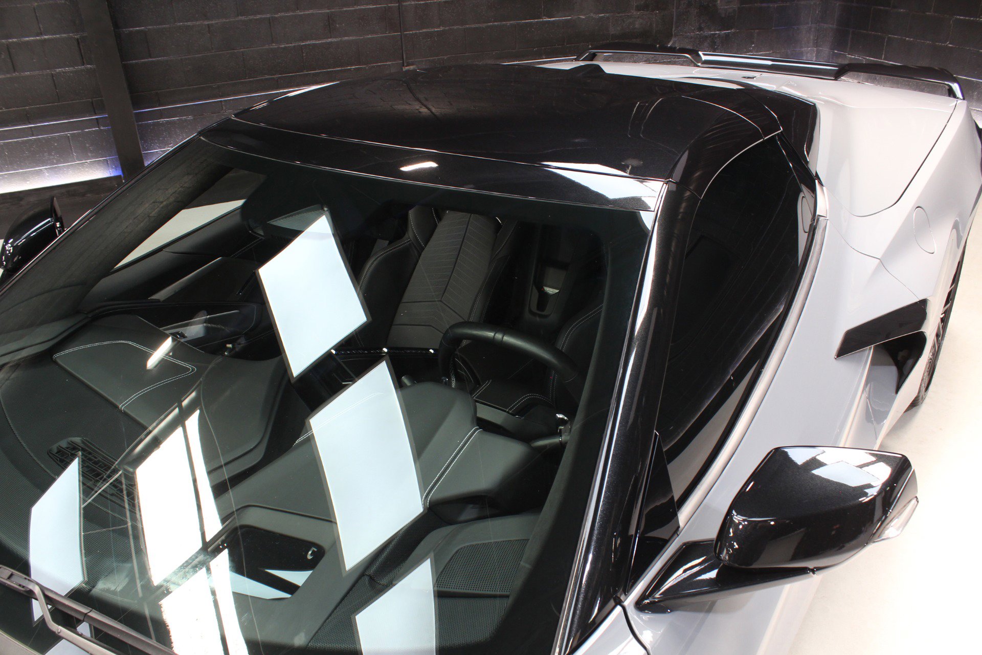 Used 2024 Chevrolet Corvette Stingray Premium Conv w/ Z51 Performance Package RWD image 11