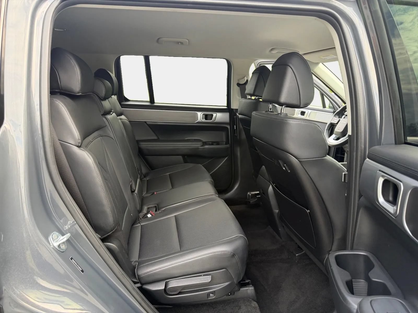 Used 2026 Hyundai Santa Fe SEL FWD image 12