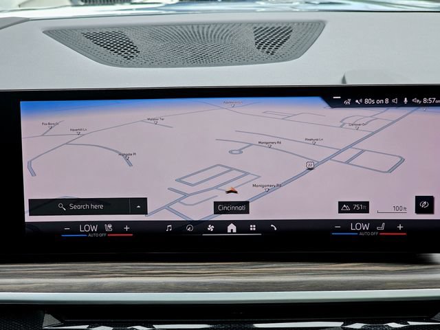 Used 2024 BMW X7 xDrive40i w/ Executive Package AWD/4WD image 39