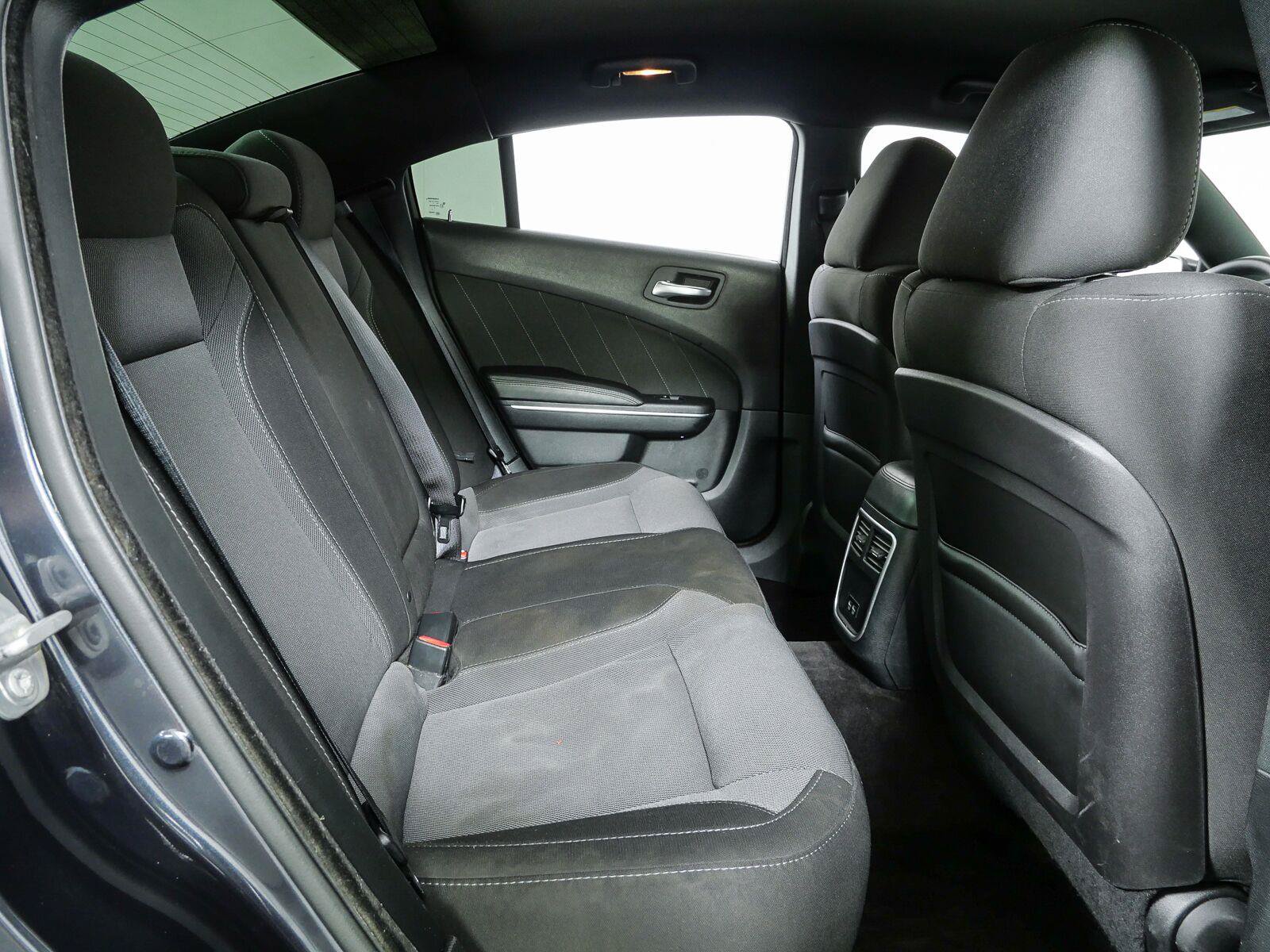Used 2018 Dodge Charger R/T RWD image 20
