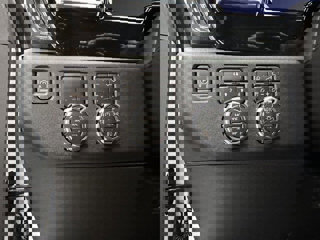 New 2026 GMC Sierra 3500 SLE w/ SLE Value Package image 11