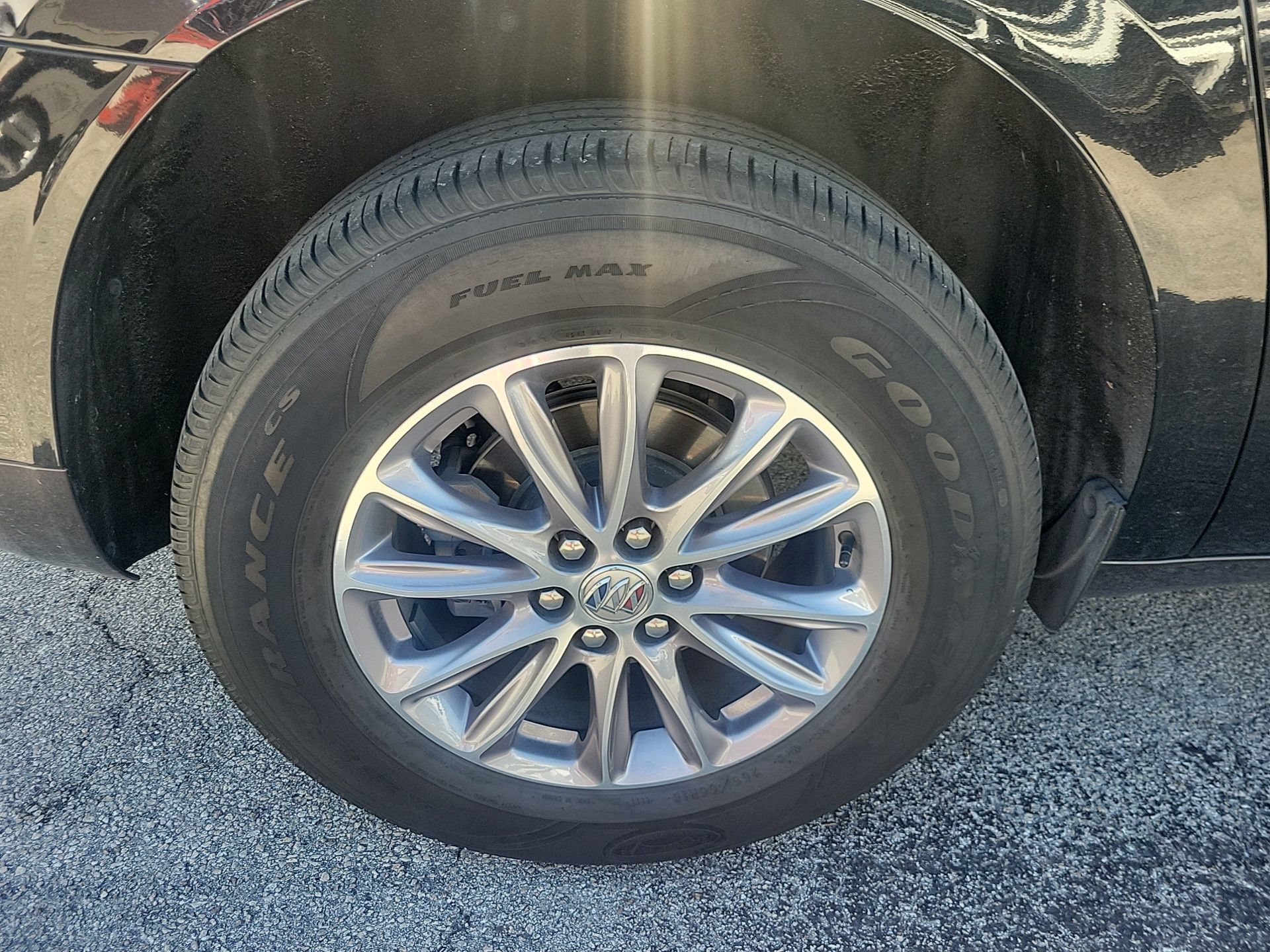 Used 2023 Buick Enclave Essence FWD image 7