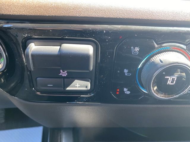 Used 2023 Chevrolet Silverado 1500 LTZ image 14