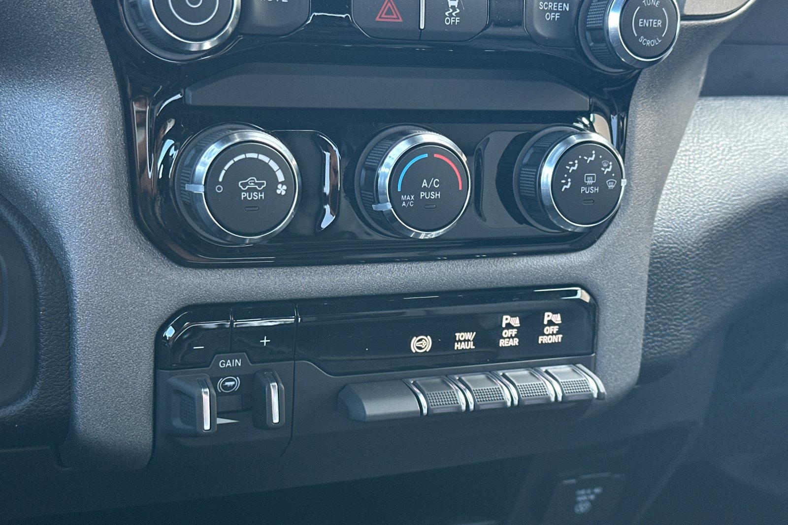 New 2026 RAM 2500 Tradesman w/ Chrome Appearance Group image 18