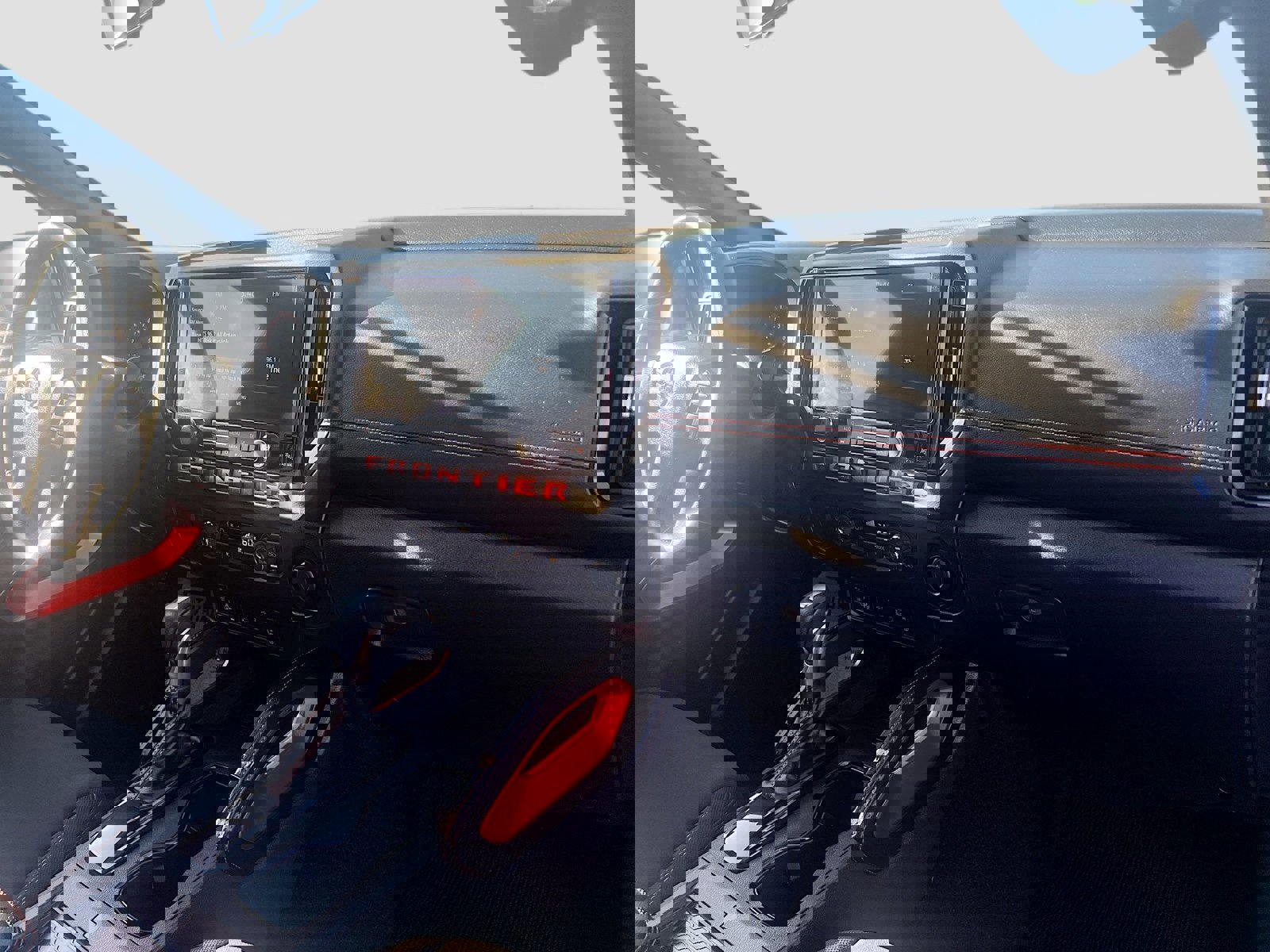 Used 2025 Nissan Frontier Pro-X w/ Pro Convenience Package image 30